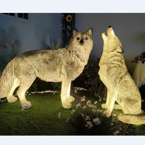 Simulation fiberglass luminous wolf simulation animal resin garden landscape park scenic spot square courtyard sculpture ornamen