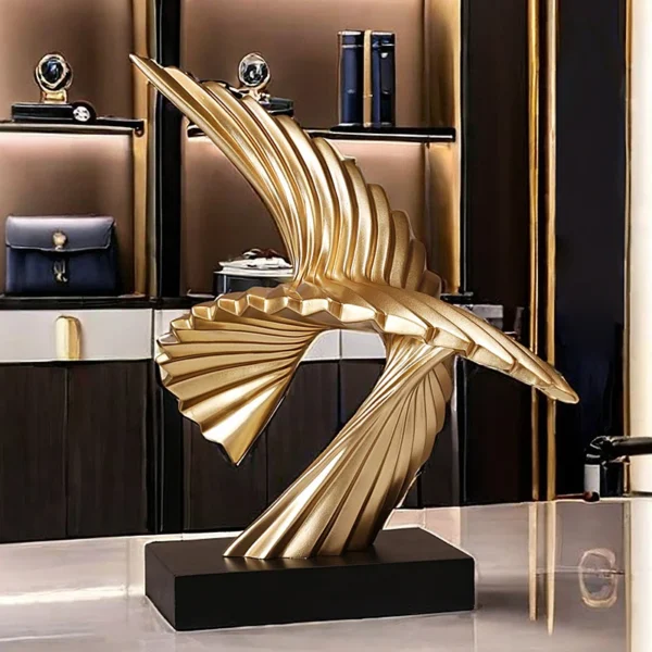 Creative Figurines Lucky Eagle Sculpture Artistic Eagle Wing Ornament statue personalized office desktop decorations ornament